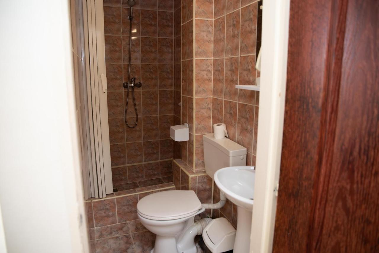 Motel Moara Veche Săcălăşeni Exteriör bild