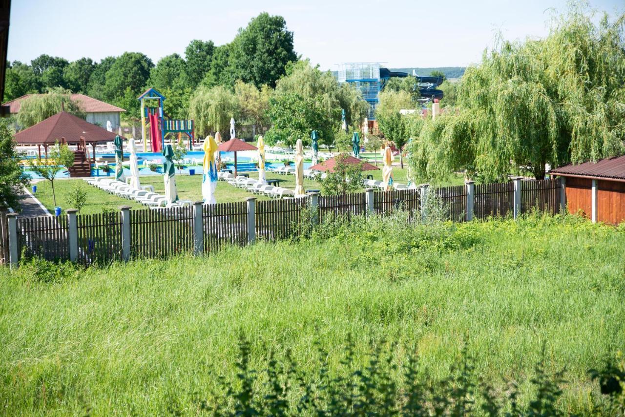 Motel Moara Veche Săcălăşeni Exteriör bild