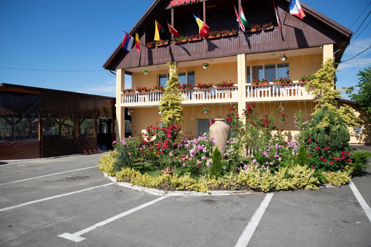 Motel Moara Veche Săcălăşeni Exteriör bild