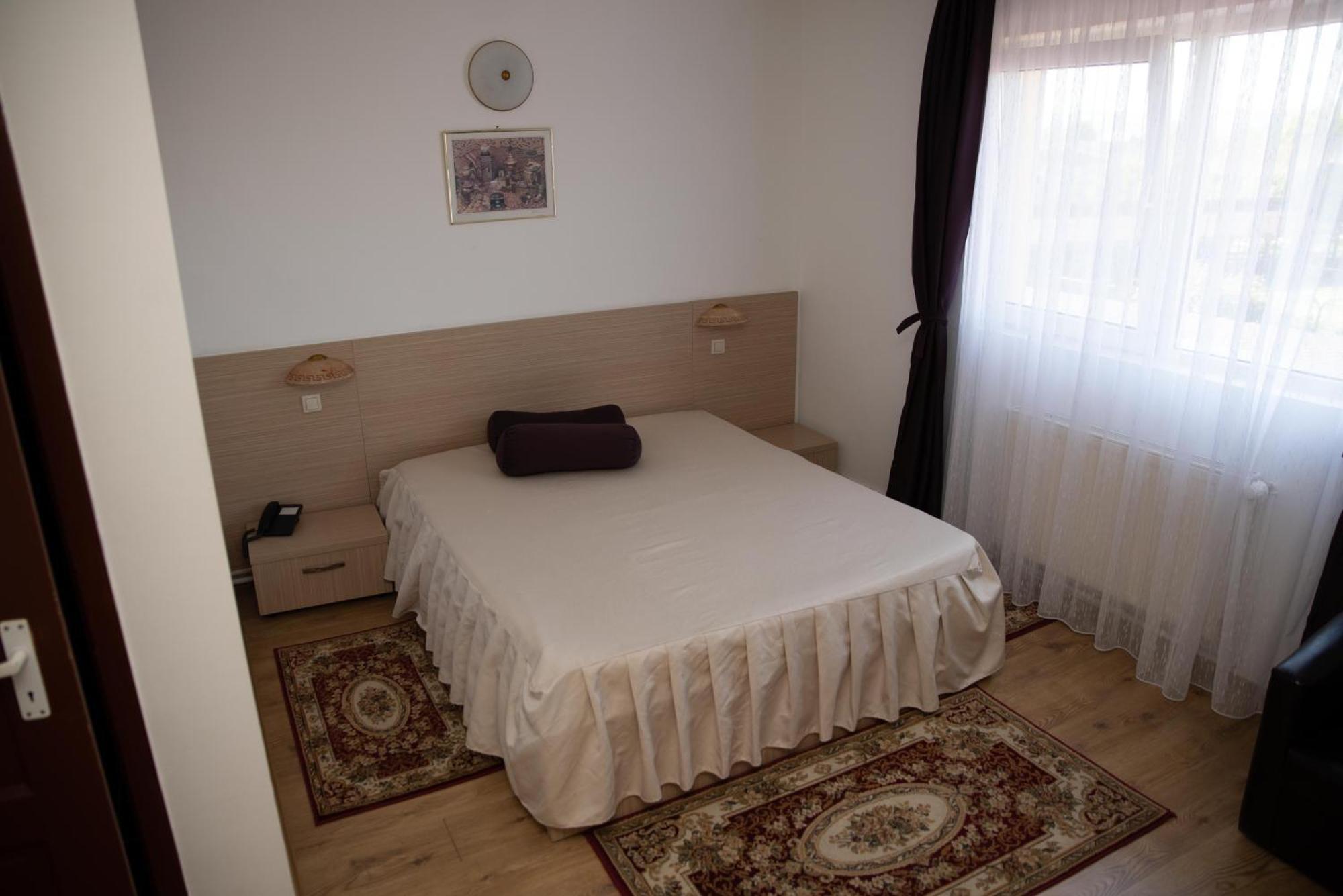 Motel Moara Veche Săcălăşeni Exteriör bild
