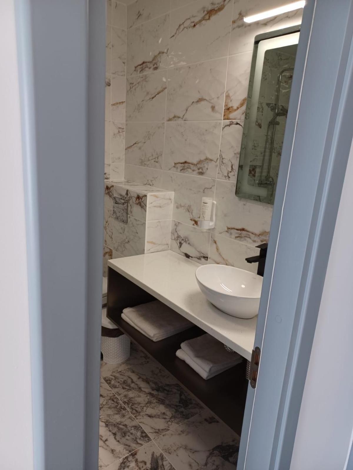 Motel Moara Veche Săcălăşeni Exteriör bild