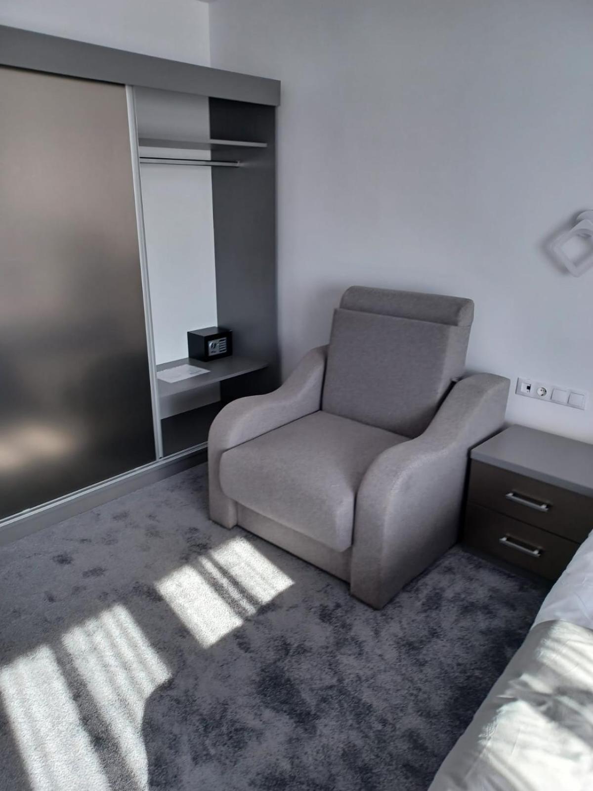 Motel Moara Veche Săcălăşeni Exteriör bild