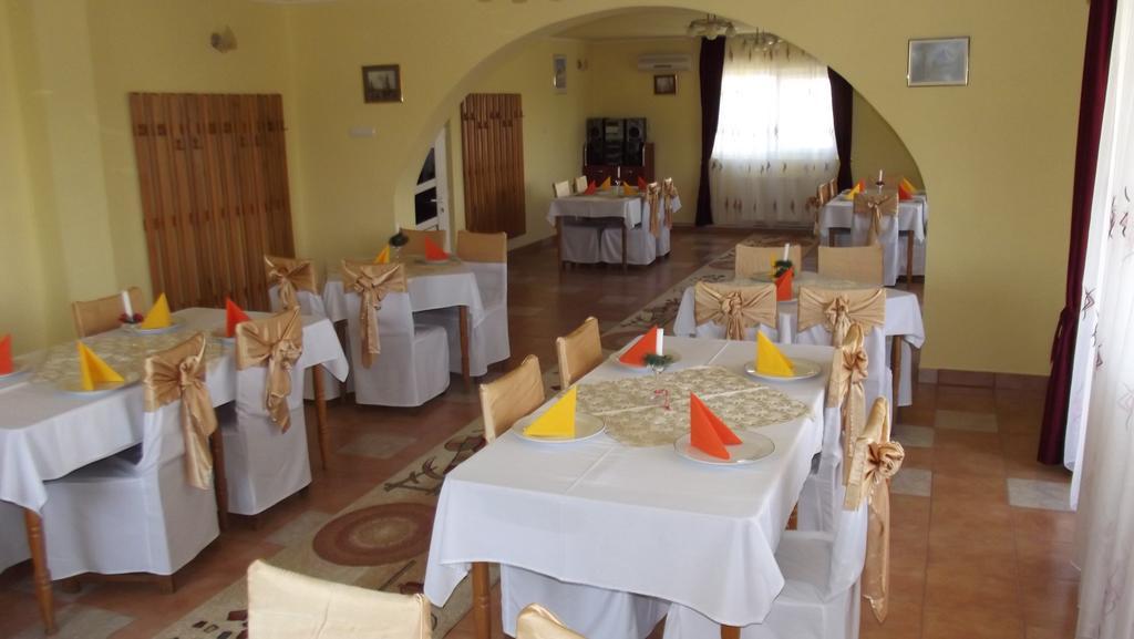 Motel Moara Veche Săcălăşeni Exteriör bild