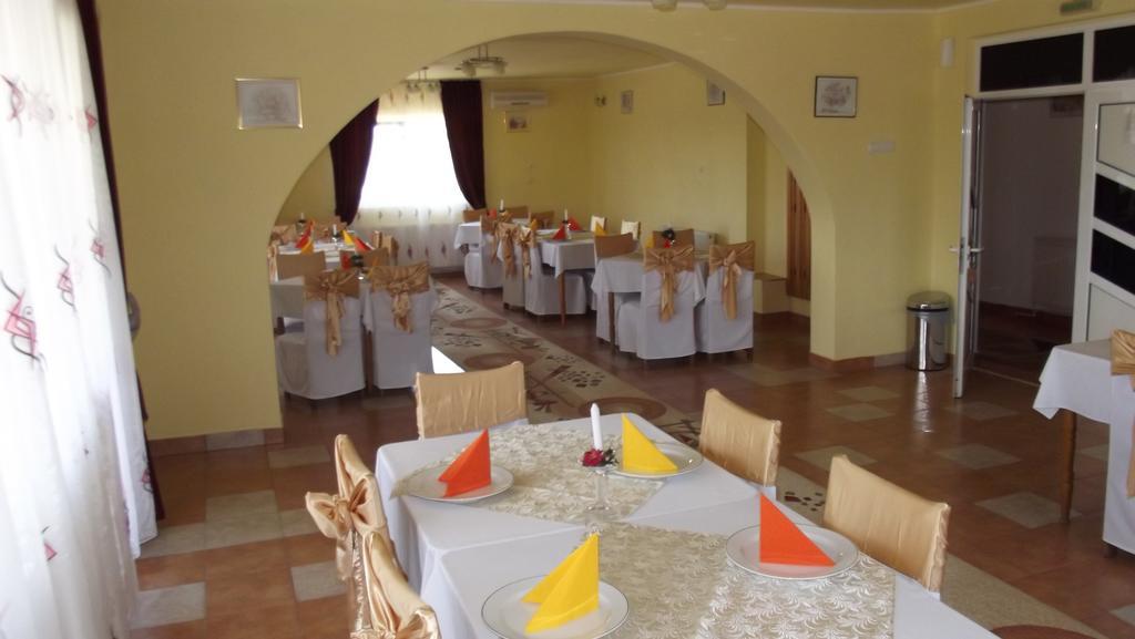 Motel Moara Veche Săcălăşeni Exteriör bild